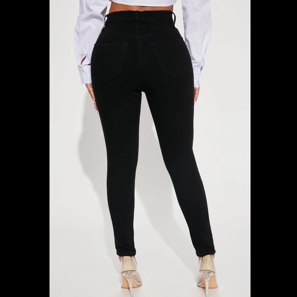 NWT | Fashion Nova | Petite Super Stretch Skinny Jeans | 5 | Black - Picture 3 of 7